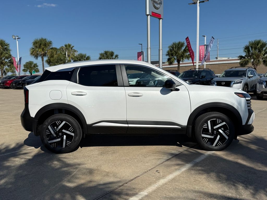 2026 Nissan Kicks SV photo 4