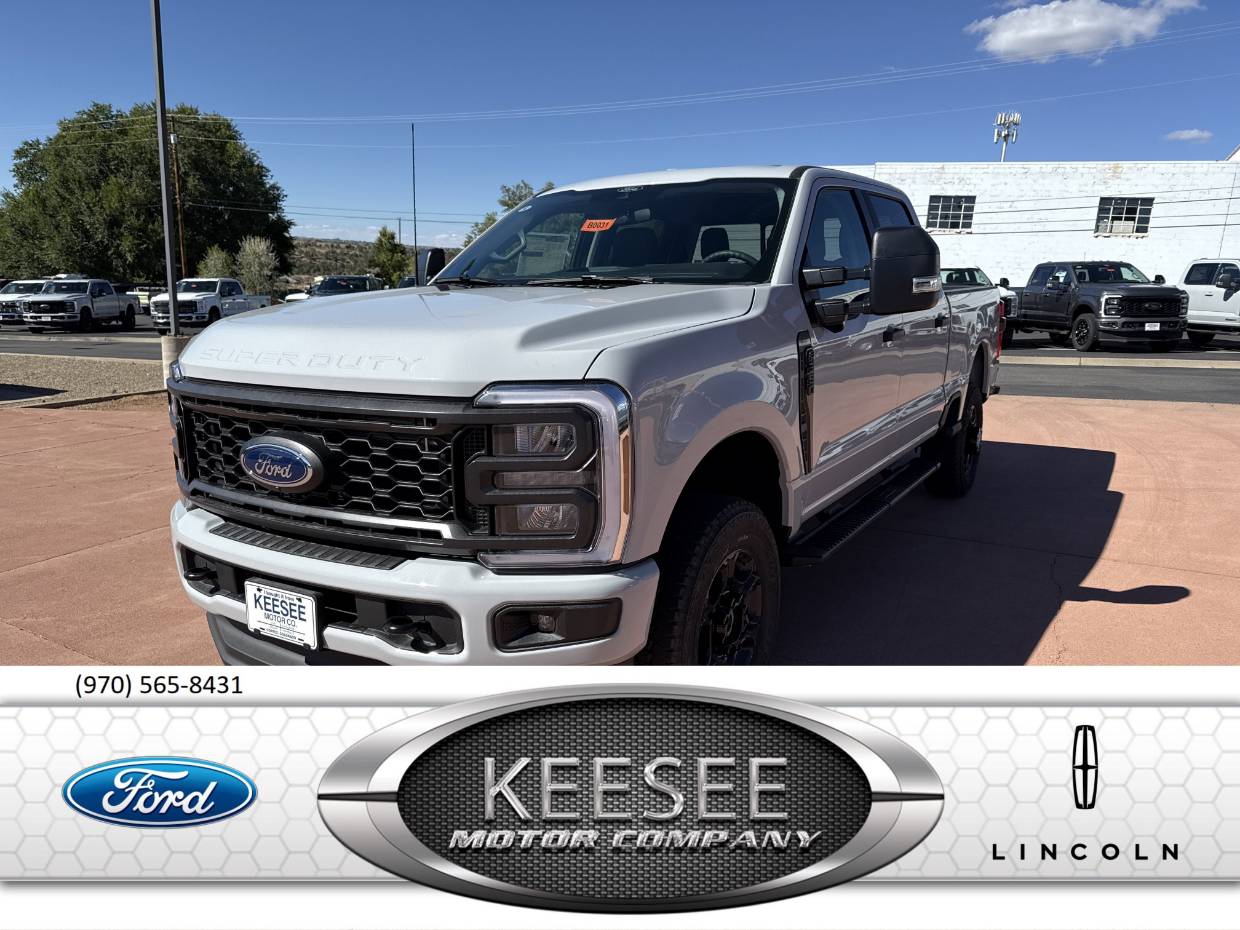 2026 Ford F-350 Super Duty XL's photo