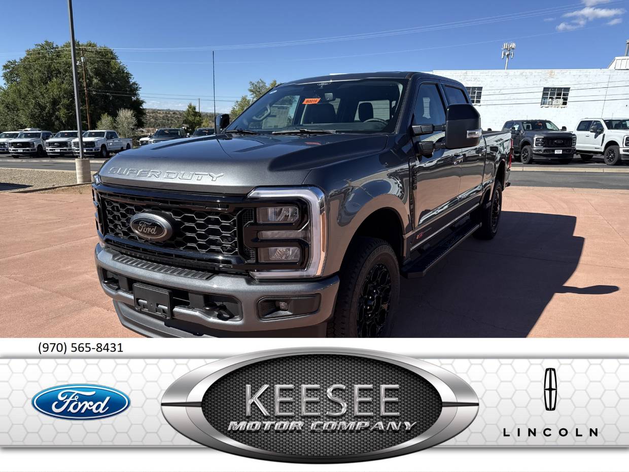 2026 Ford F-350 Super Duty Lariat's photo