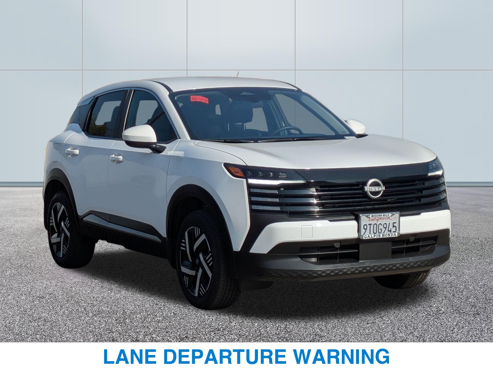 2025 Nissan Kicks SV photo 3