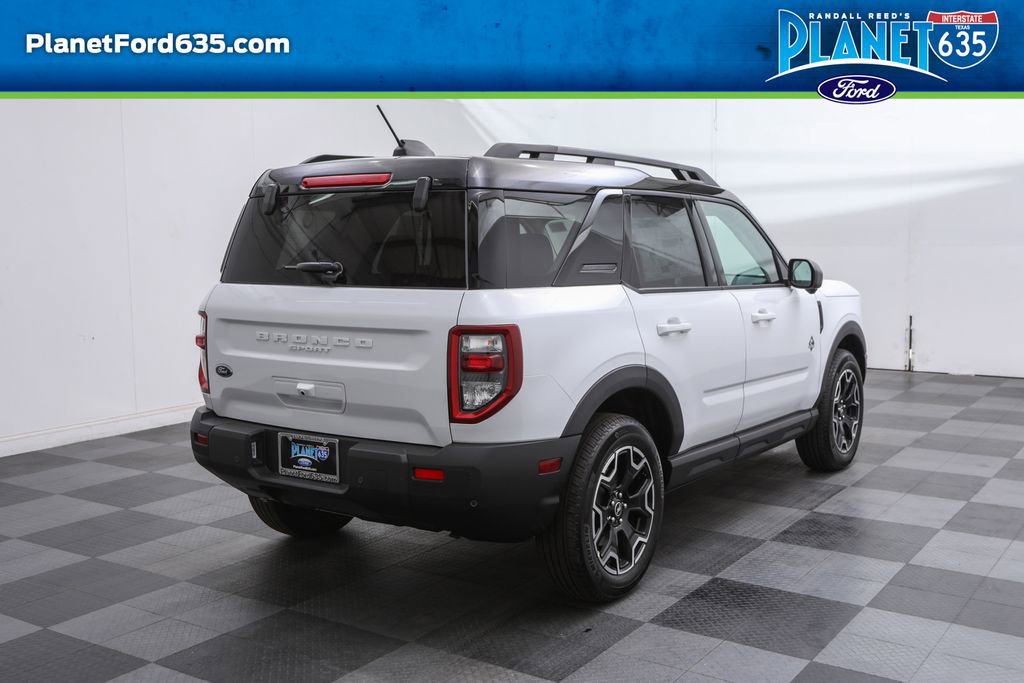 2025 Ford Bronco Sport Outer Banks photo 4