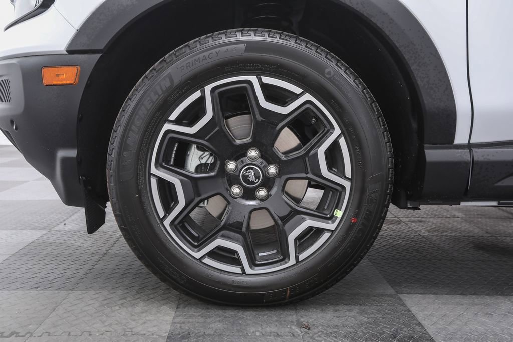 2025 Ford Bronco Sport Outer Banks photo 5