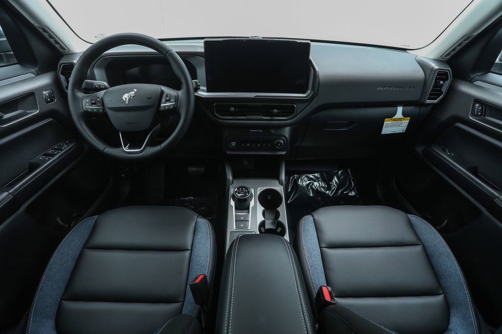 2025 Ford Bronco Sport Outer Banks photo 12