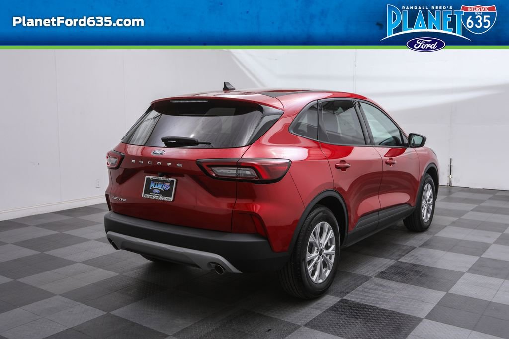 2025 Ford Escape Active photo 4
