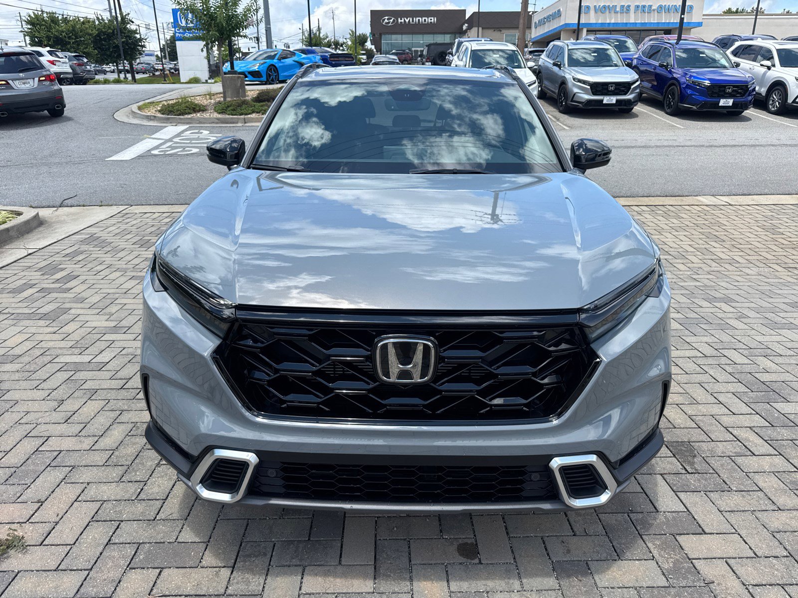 2026 Honda CR-V Hybrid Sport Touring photo 2