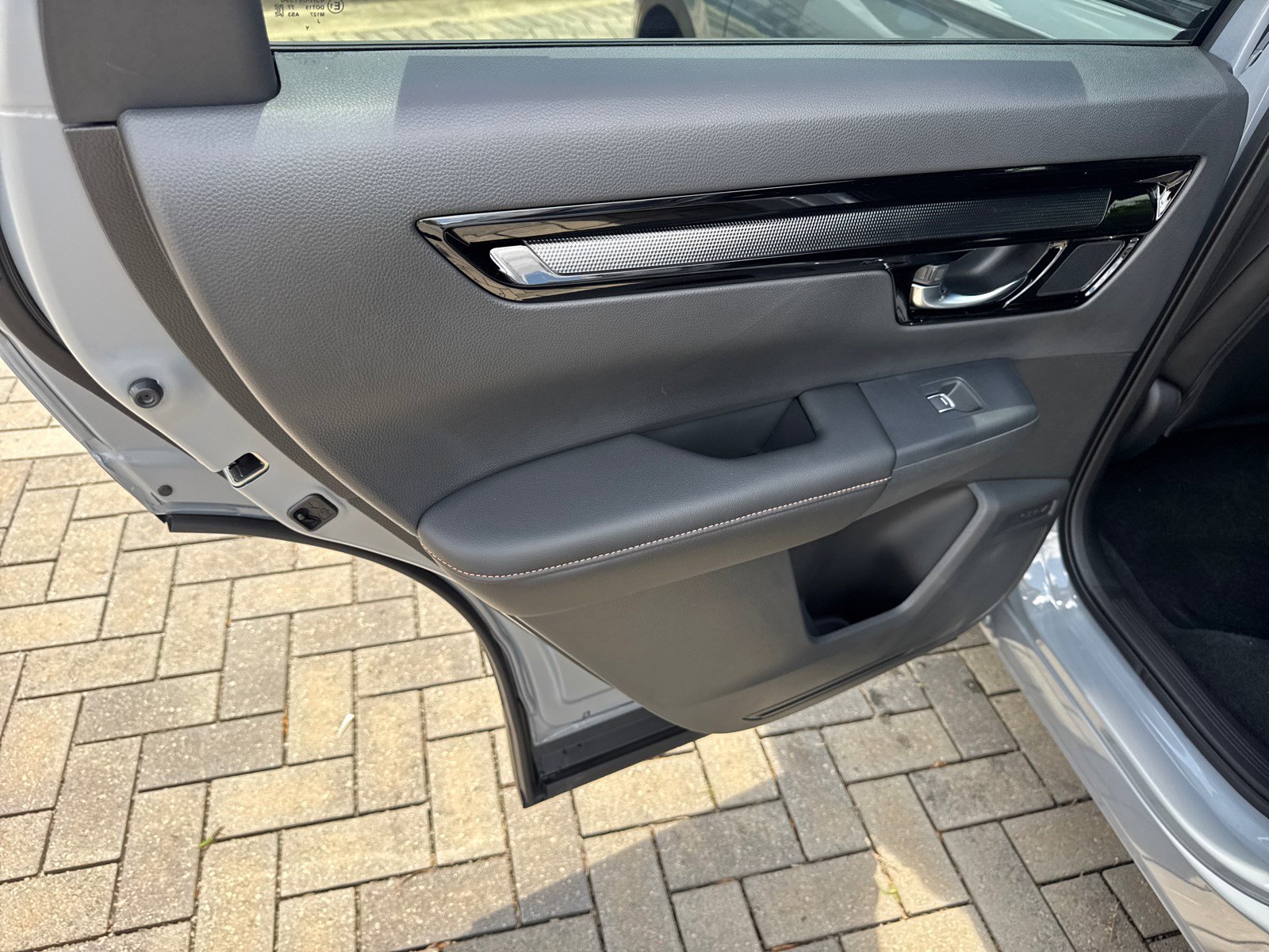 2026 Honda CR-V Hybrid Sport Touring photo 13