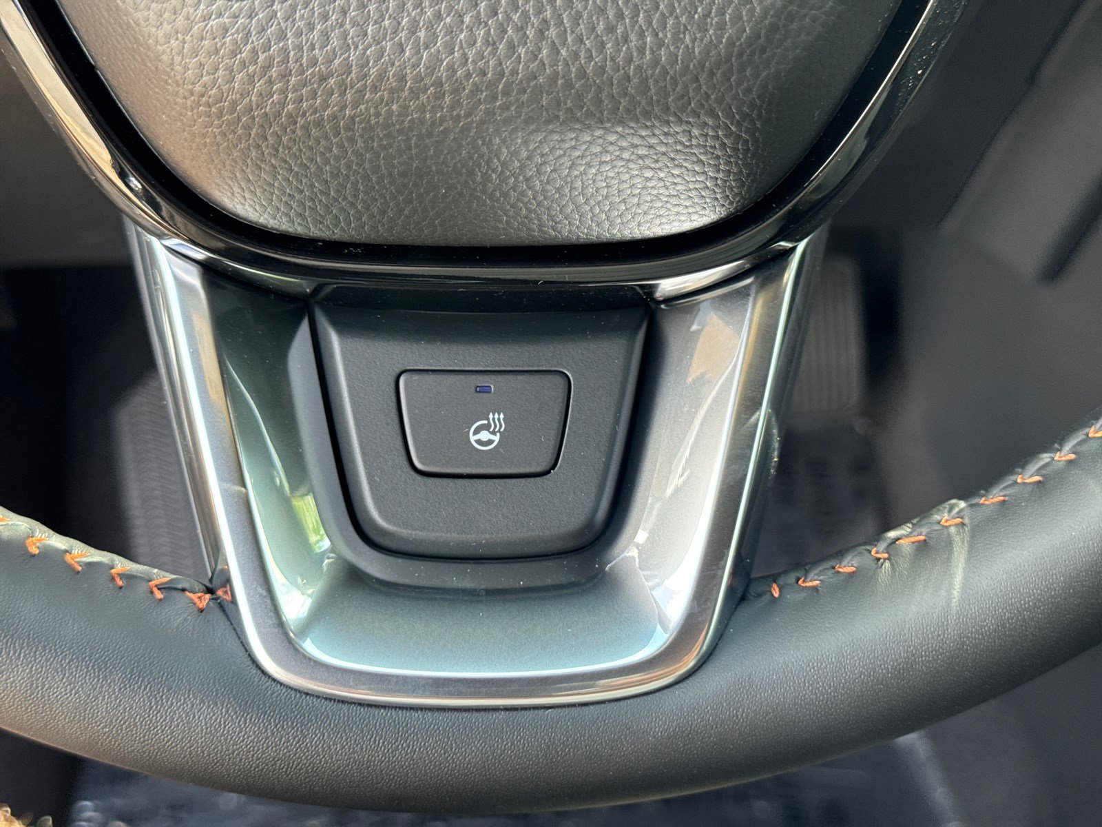 2026 Honda CR-V Hybrid Sport Touring photo 18