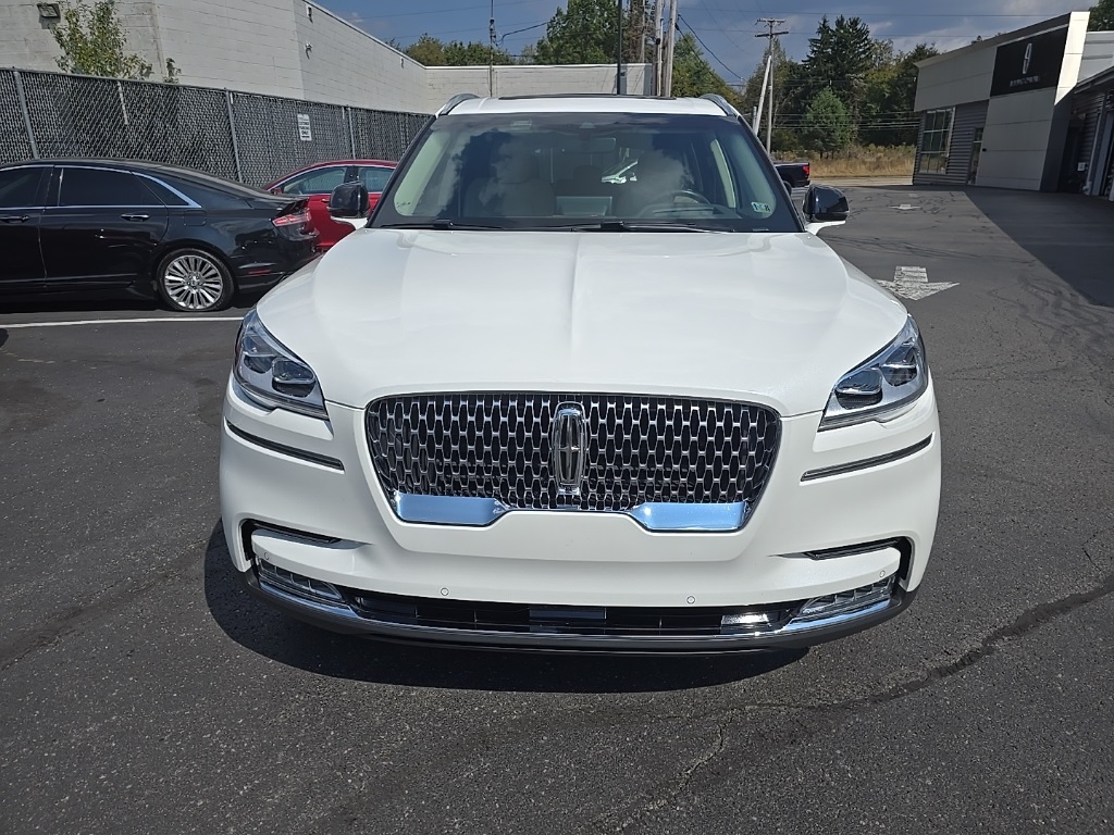 2021 Lincoln Aviator Reserve photo 2