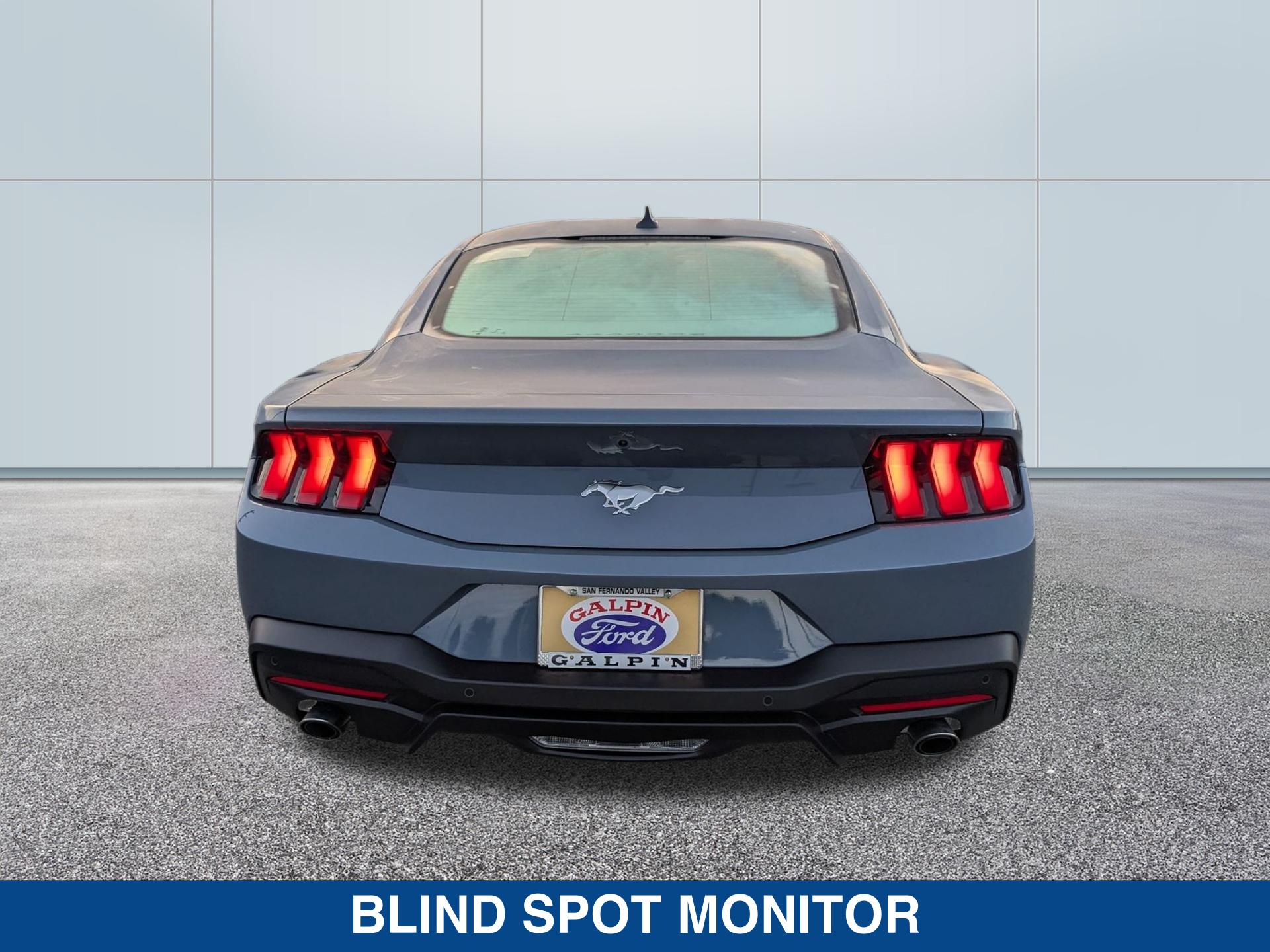 2025 Ford Mustang EcoBoost photo 4