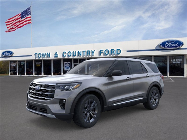 2025 Ford Explorer photo 4