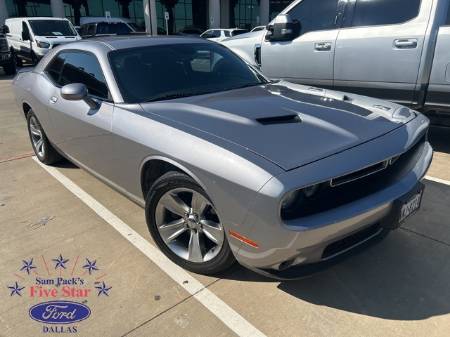 2017 Dodge Challenger SXT