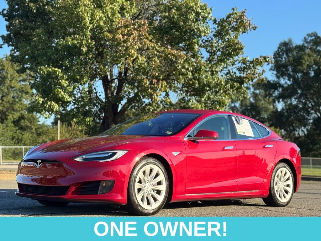 2016 Tesla Model S 90D photo 3