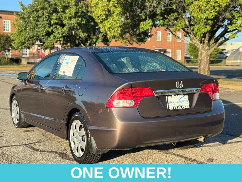 2010 Honda Civic LX photo 4
