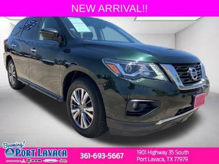 2018 Nissan Pathfinder SV