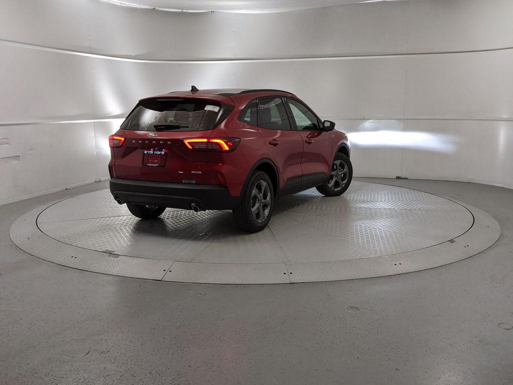 2026 Ford Escape ST-Line photo 3