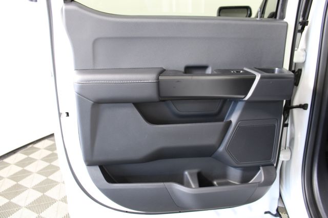2025 Ford F-150 STX photo 15