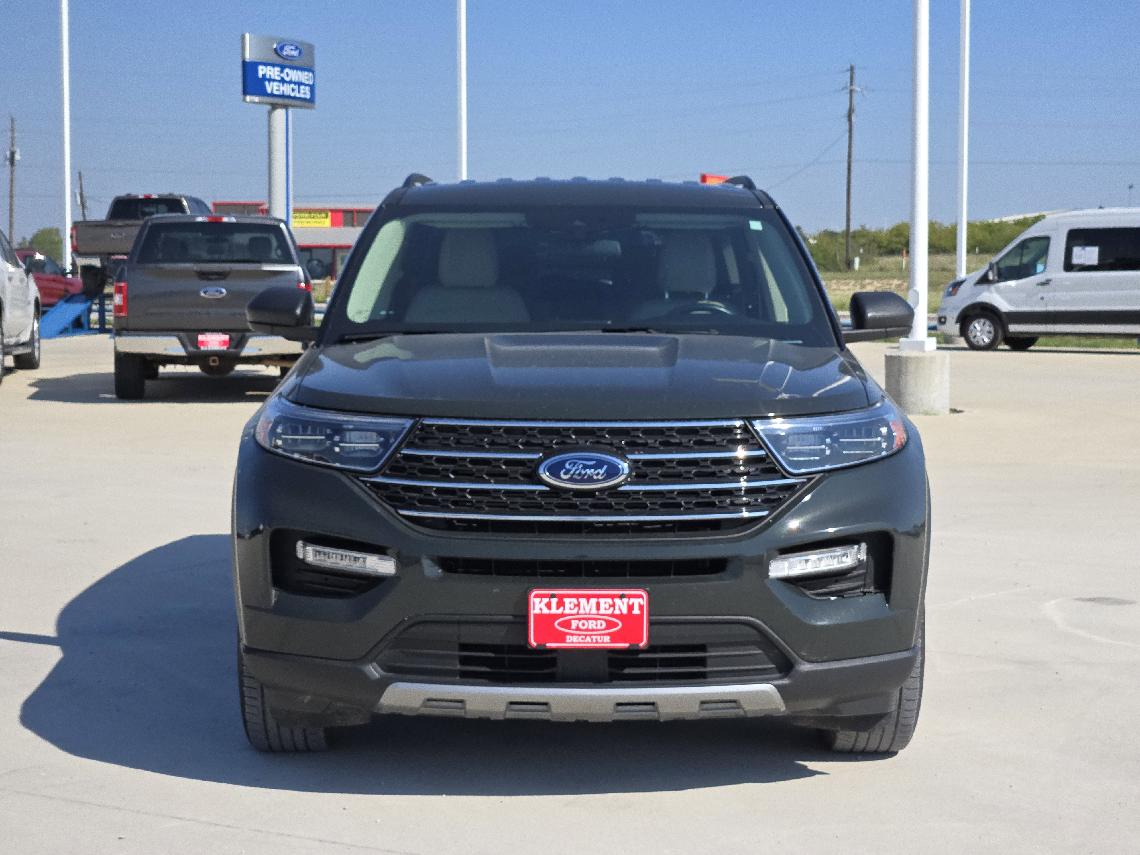 2022 Ford Explorer XLT photo 2