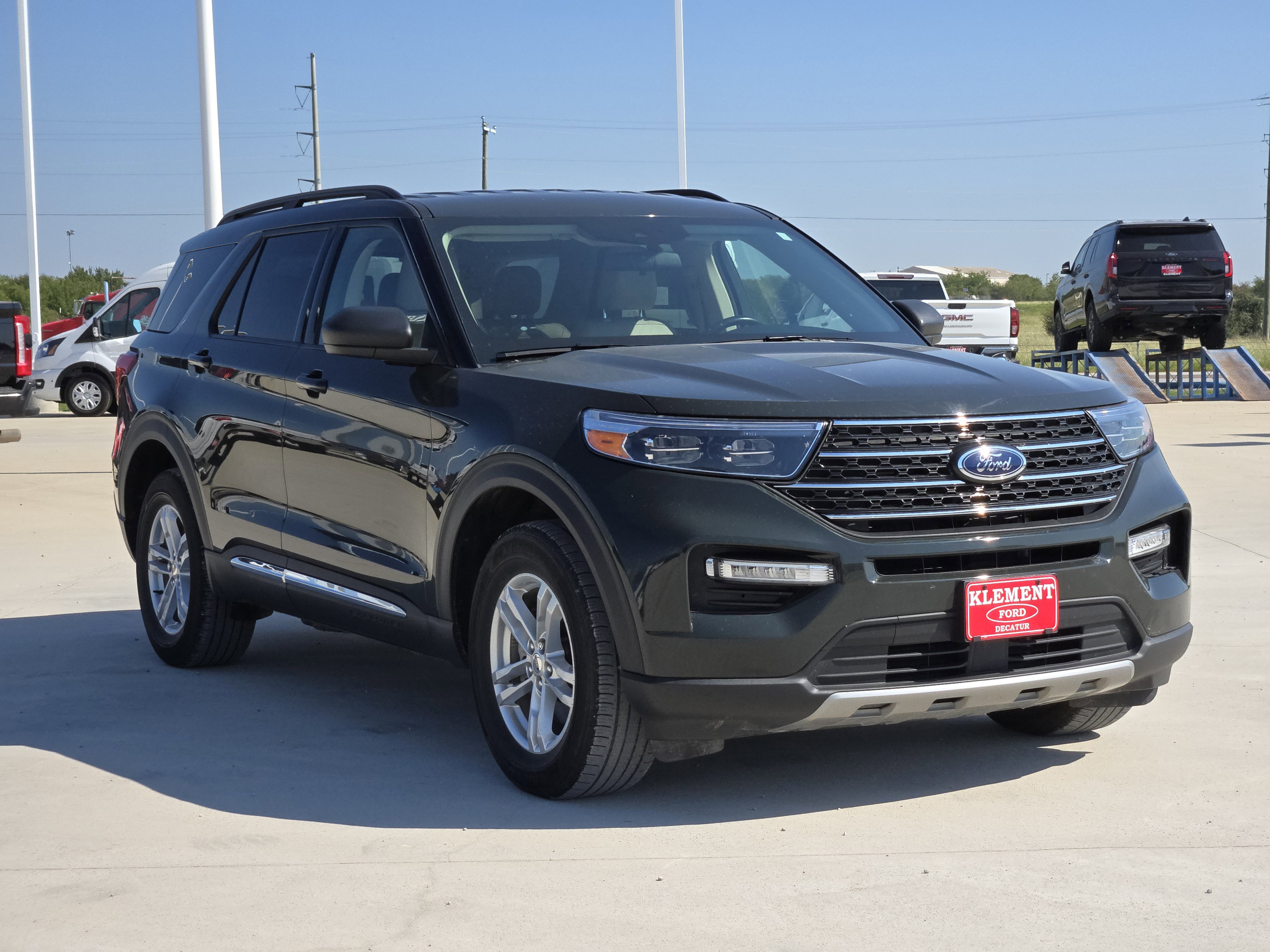 2022 Ford Explorer XLT photo 3