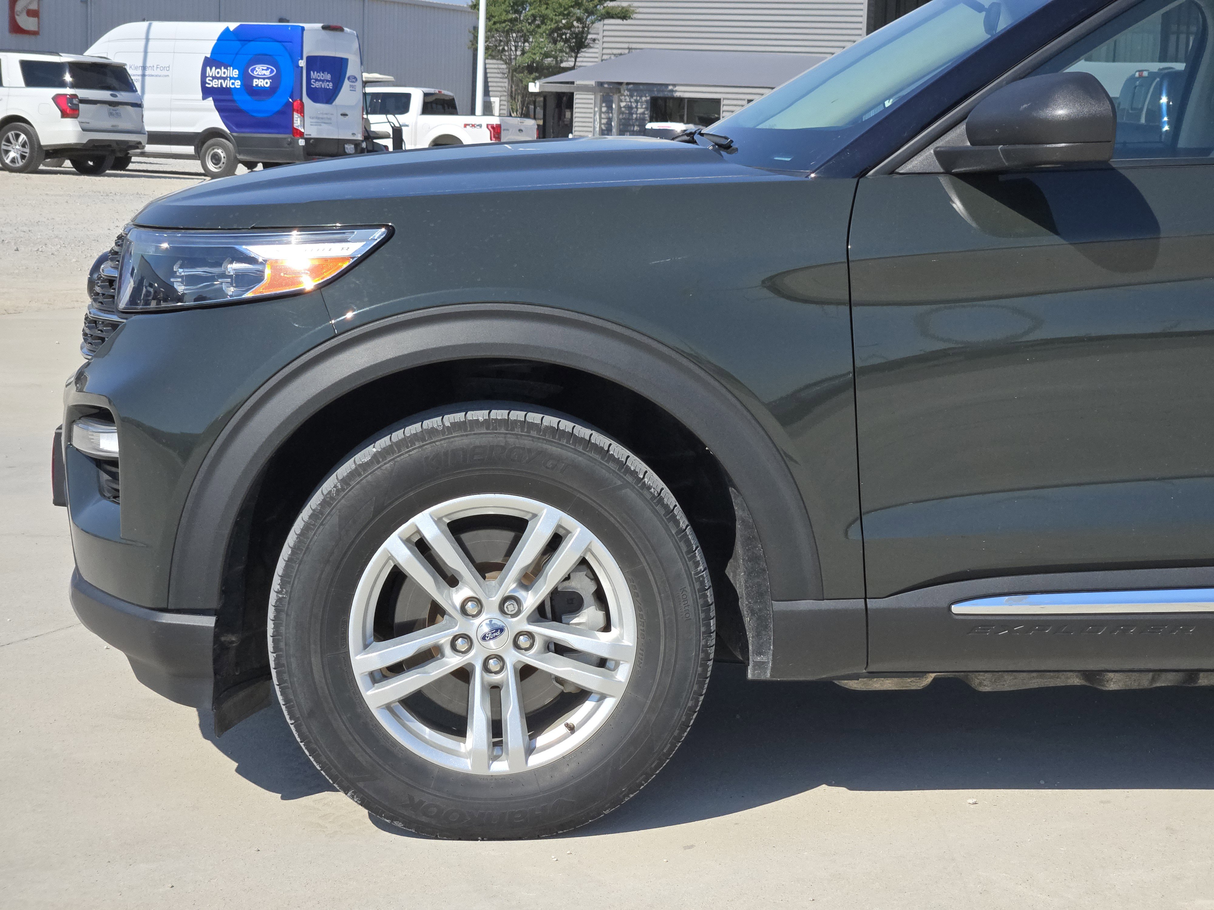 2022 Ford Explorer XLT photo 8