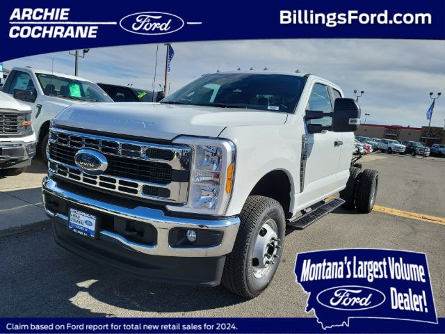 2026 Ford F-350 Super Duty Chassis Cab