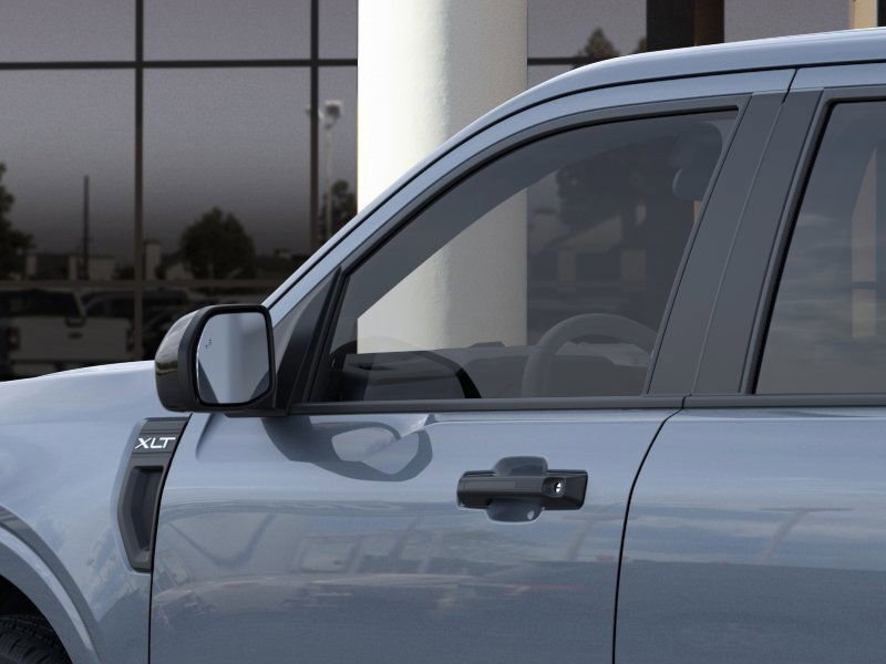2025 Ford Maverick XLT photo 16