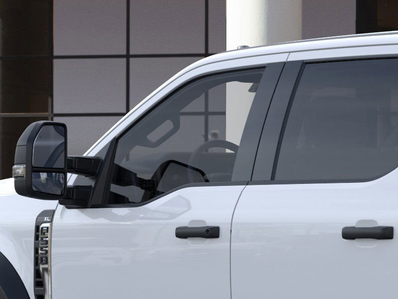 2025 Ford F-550 XL photo 17