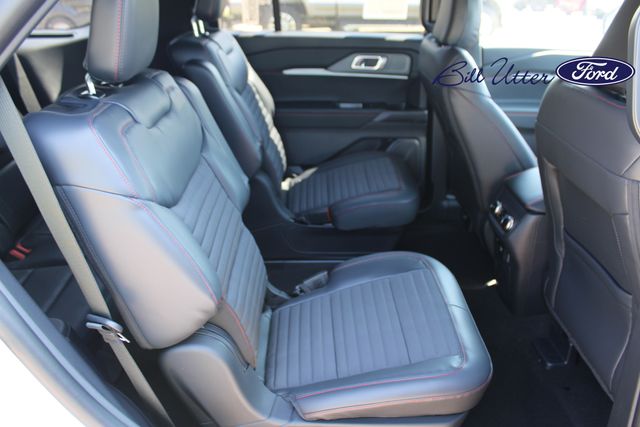 2025 Ford Explorer ST-Line photo 8