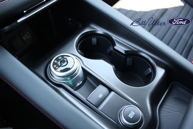 2025 Ford Explorer ST-Line photo 12