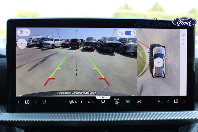 2025 Ford Explorer ST-Line photo 15