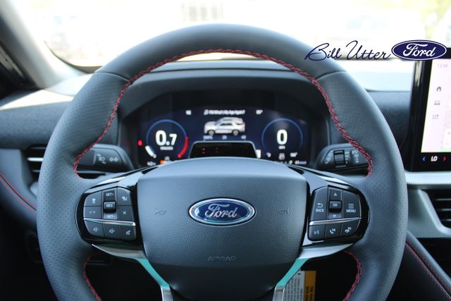 2025 Ford Explorer ST-Line photo 16