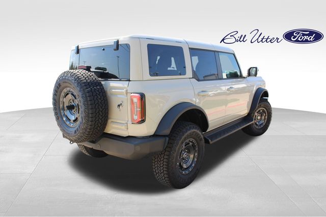 2025 Ford Bronco Outer Banks photo 3
