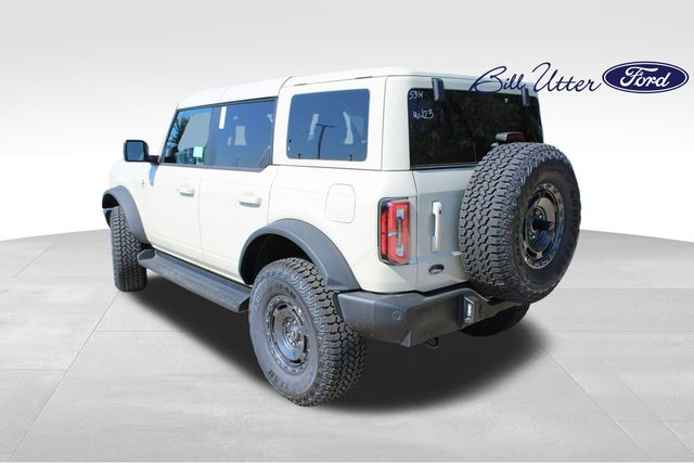 2025 Ford Bronco Outer Banks photo 4