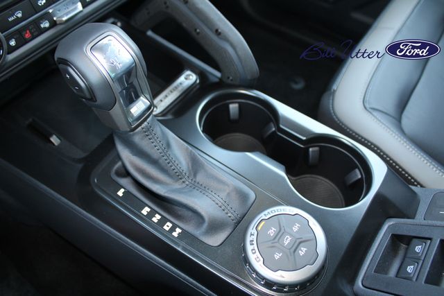 2025 Ford Bronco Outer Banks photo 12