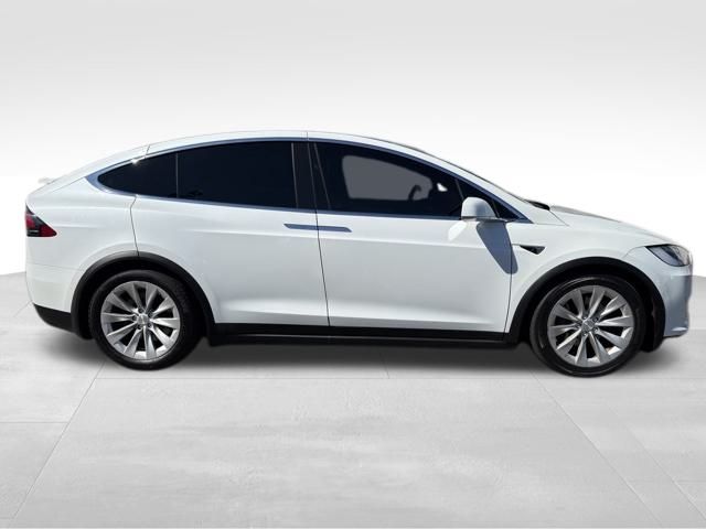 2020 Tesla Model X Long Range photo 4