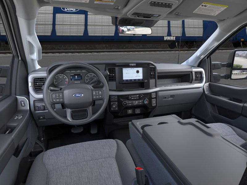 2026 Ford F-350 photo 7