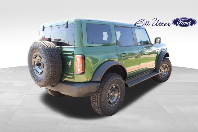 2025 Ford Bronco Outer Banks photo 3