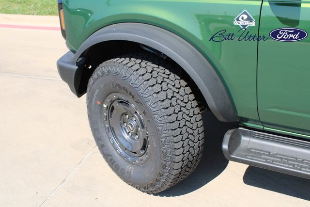 2025 Ford Bronco Outer Banks photo 5