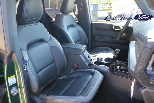 2025 Ford Bronco Outer Banks photo 6