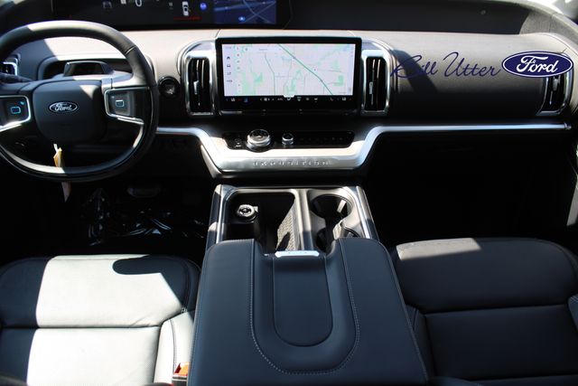 2025 Ford Expedition MAX Platinum photo 11