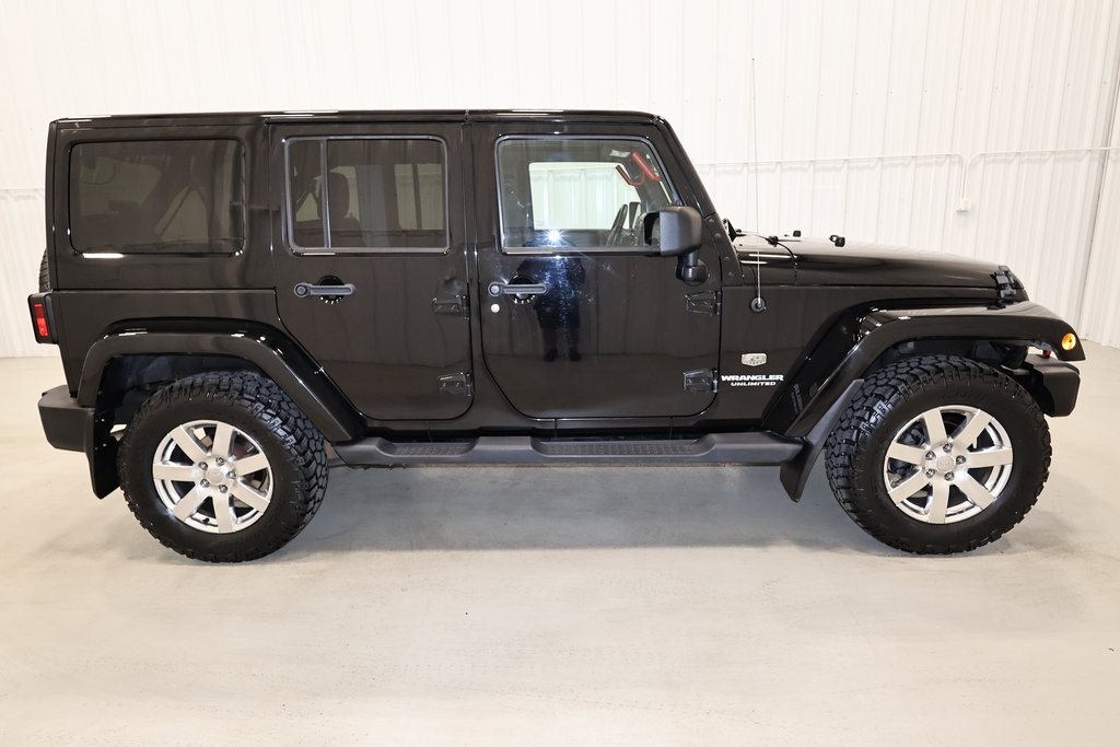2011 Jeep Wrangler Anniversary Edition photo 2