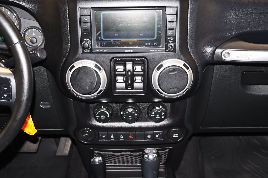 2011 Jeep Wrangler Anniversary Edition photo 19