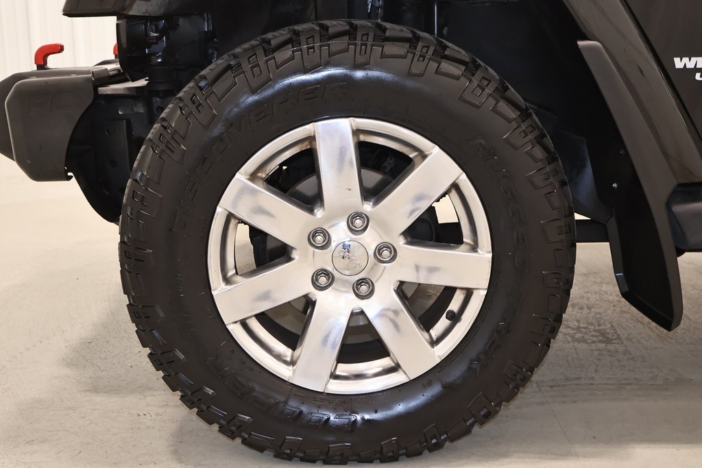 2011 Jeep Wrangler Anniversary Edition photo 29