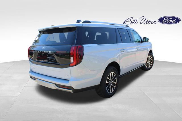 2025 Ford Expedition MAX Platinum photo 2