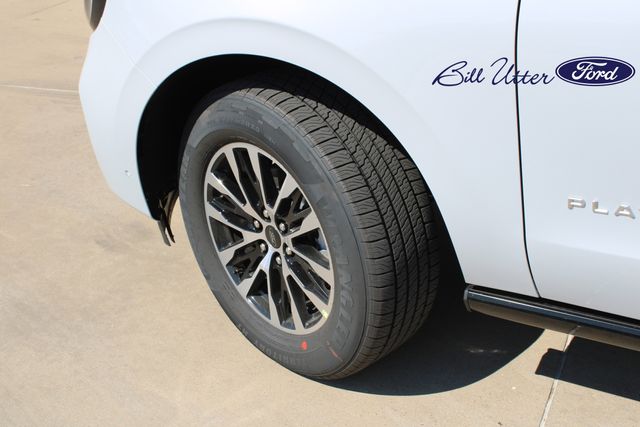 2025 Ford Expedition MAX Platinum photo 4