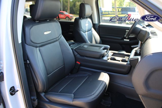 2025 Ford Expedition MAX Platinum photo 5