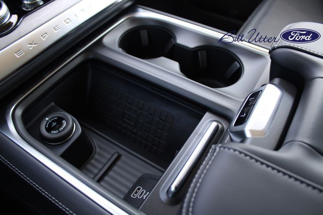 2025 Ford Expedition MAX Platinum photo 11