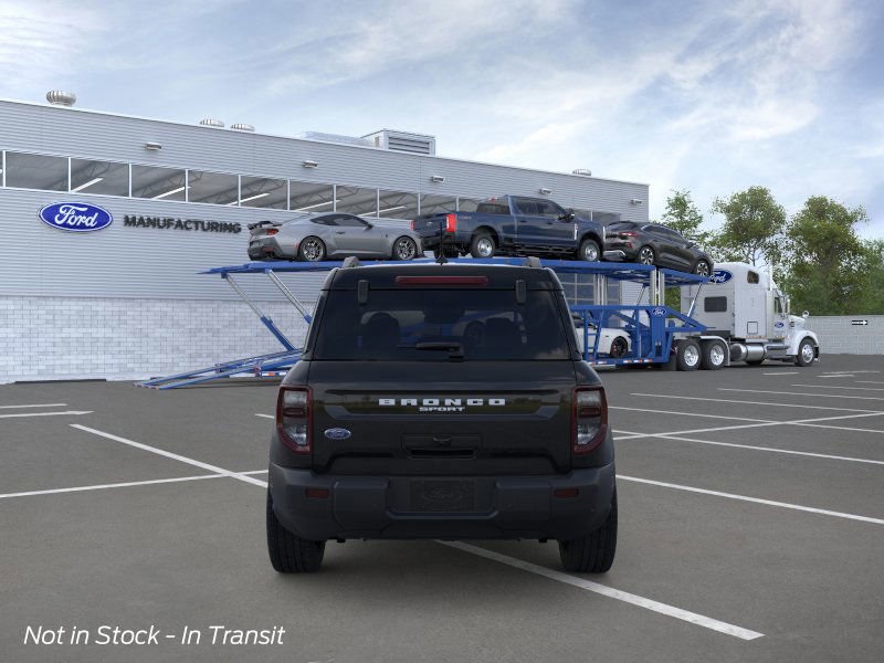 2025 Ford Bronco Sport Outer Banks photo 3