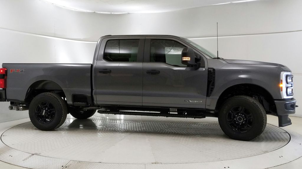 2024 Ford F-250 XL photo 2