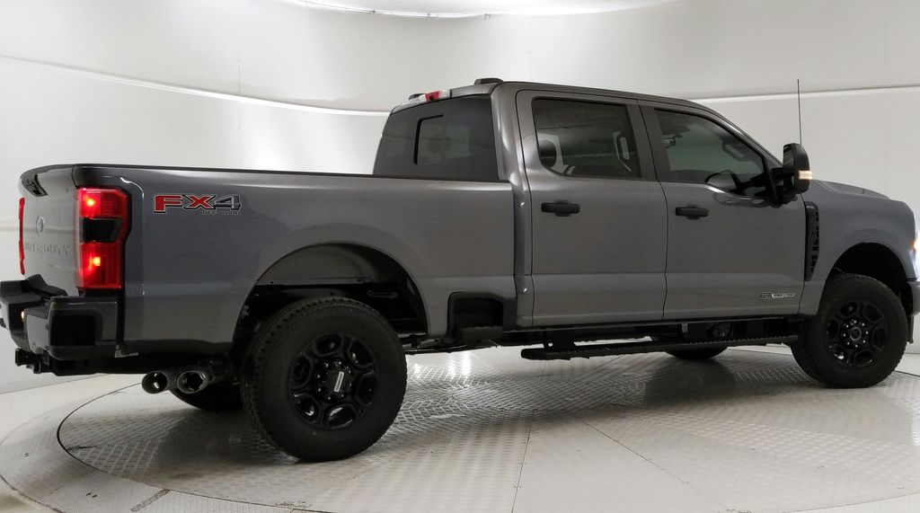 2024 Ford F-250 XL photo 3