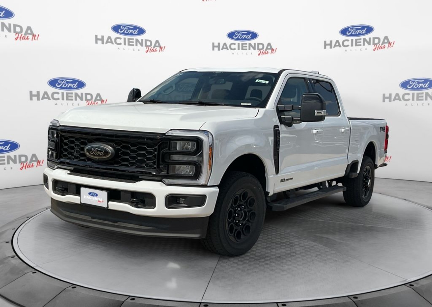 2025 Ford F-250 Super Duty Lariat's photo
